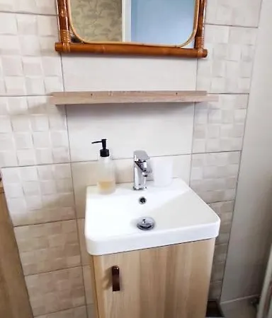 Neuf Et Cosy Dans Maison Avec Terrasse Privative דירה *
