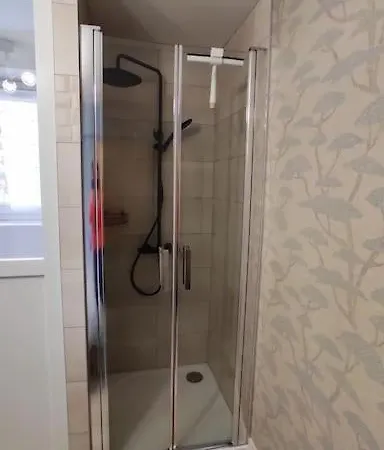 Neuf Et Cosy Dans Maison Avec Terrasse Privative ריום